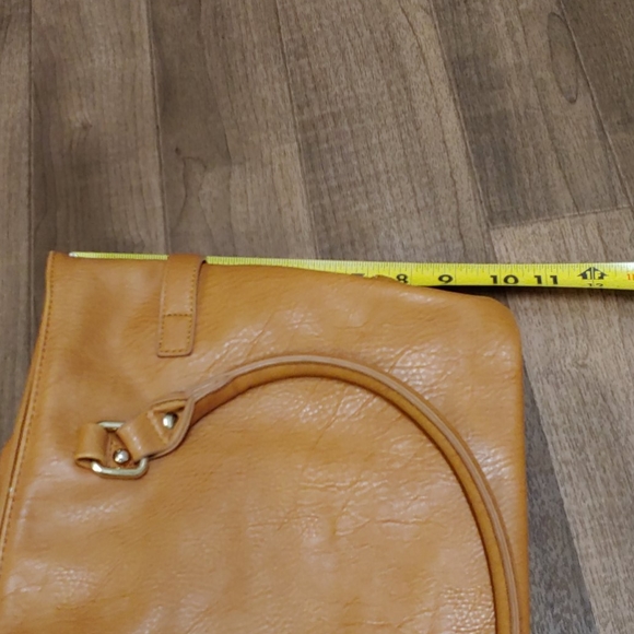 COPY - Charming Charlie Satchel bag tan zip closure - Picture 9 of 10